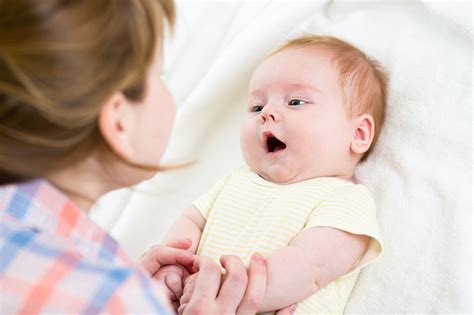 Parler avec le bébé le rend plus intelligent